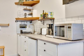 The Boardwalk, Pet Friendly Studio at The Beach